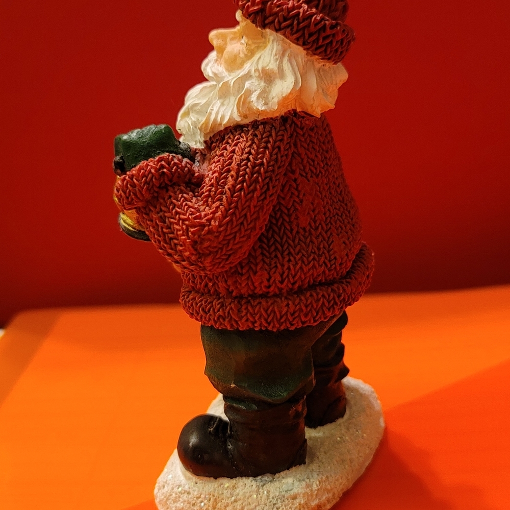 K's Collection. Santa figurine. EUC. - Picture 4 of 6